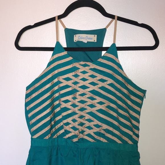 Francesca’s Emerald Gold Ribbon Dress - Picture 3 of 5